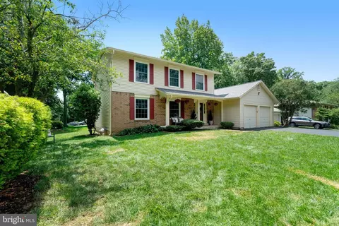 7208 Flower Tuft Ct, Springfield, VA 22153