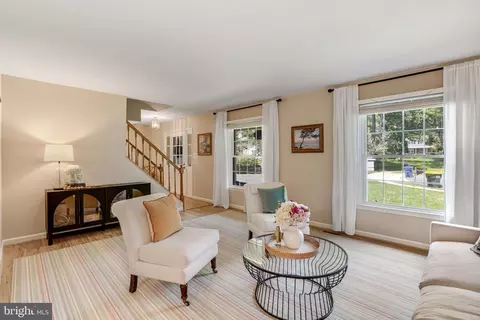 7208 Flower Tuft Ct, Springfield, VA 22153 photo 5