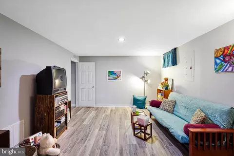 Other - 4305 Warner Ln, Chantilly, VA 20151 photo 10 of 16