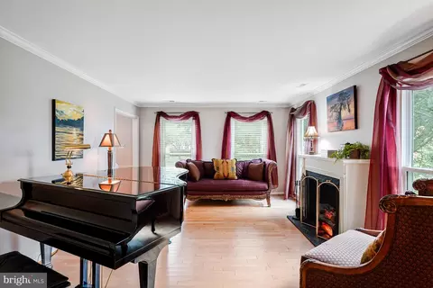 Other - 4305 Warner Ln, Chantilly, VA 20151 photo 4 of 16
