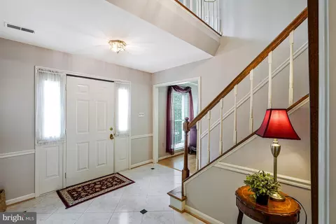 Entry Way - 4305 Warner Ln, Chantilly, VA 20151 photo 2 of 8