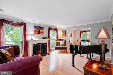 Other - 4305 Warner Ln, Chantilly, VA 20151 photo 3 of 16