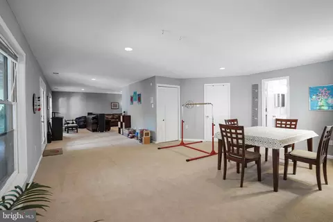 10808 Midsummer Dr, Reston, VA 20191 photo 33
