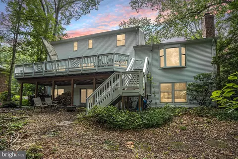 10808 Midsummer Dr, Reston, VA 20191 photo 4