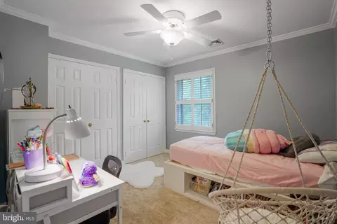 10808 Midsummer Dr, Reston, VA 20191 photo 24