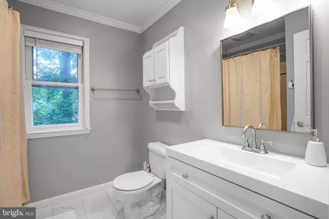 10808 Midsummer Dr, Reston, VA 20191 photo 26