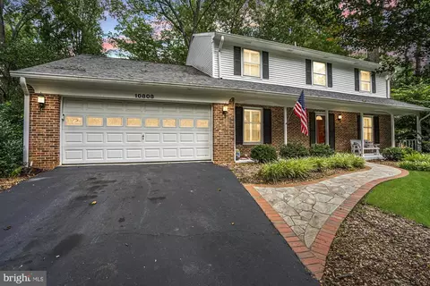 10808 Midsummer Dr, Reston, VA 20191 photo 3