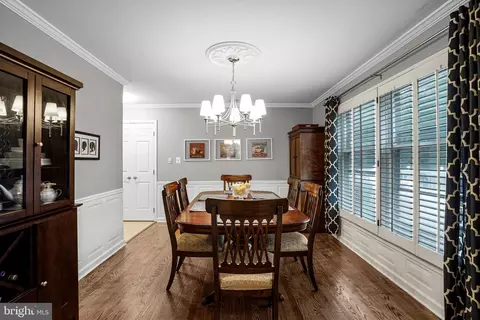 10808 Midsummer Dr, Reston, VA 20191 photo 16
