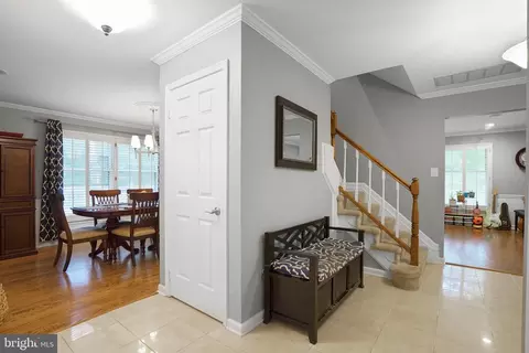 10808 Midsummer Dr, Reston, VA 20191 photo 17