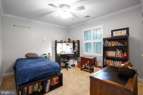 10808 Midsummer Dr, Reston, VA 20191 photo 25