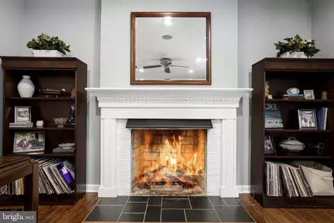 10808 Midsummer Dr, Reston, VA 20191 photo 13