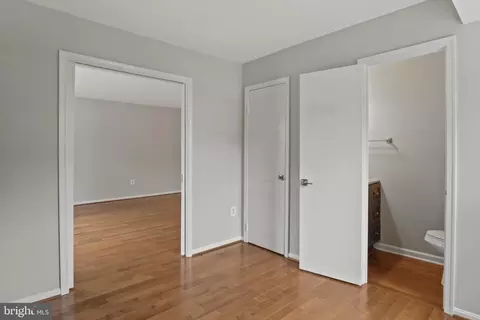 8120 Sleepy View Ln, Springfield, VA 22153 photo 13