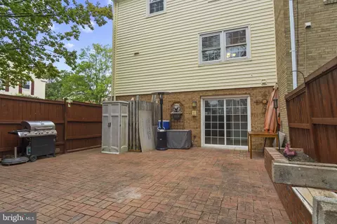 8120 Sleepy View Ln, Springfield, VA 22153 photo 35