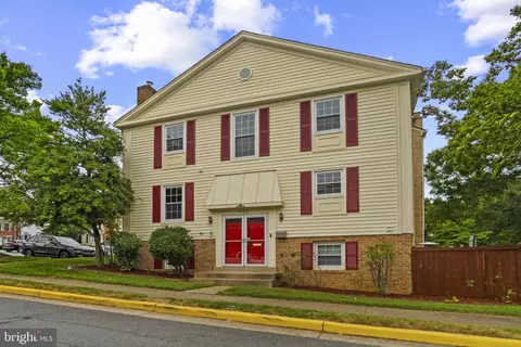 8120 Sleepy View Ln, Springfield, VA 22153 photo 38