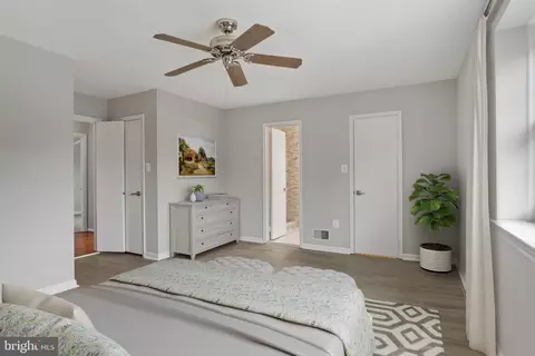8120 Sleepy View Ln, Springfield, VA 22153 photo 17