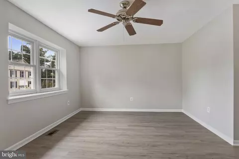 8120 Sleepy View Ln, Springfield, VA 22153 photo 23