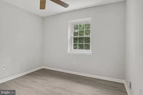 8120 Sleepy View Ln, Springfield, VA 22153 photo 24