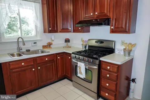 Kitchen - 7425 Flora St, Springfield, VA 22150 photo 2 of 2