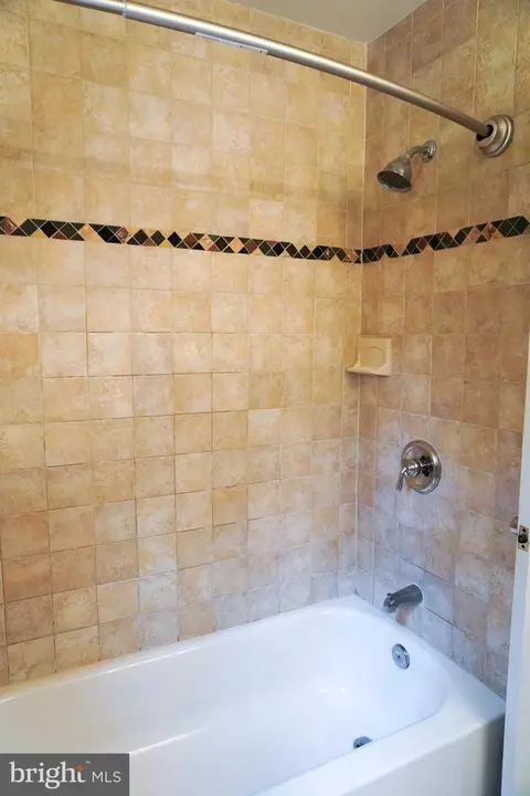 Bath - 7425 Flora St, Springfield, VA 22150 photo 2 of 2