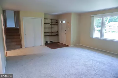 Living - 7425 Flora St, Springfield, VA 22150 photo 2 of 2