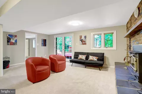 8449 Thames St, Springfield, VA 22151 photo 31