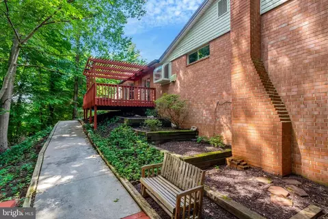 8449 Thames St, Springfield, VA 22151 photo 42