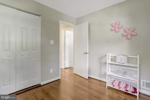 8449 Thames St, Springfield, VA 22151 photo 23