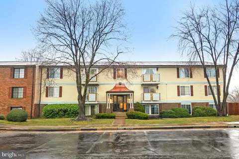 8380 J Brockham Dr #29/80J, Alexandria, VA 22309