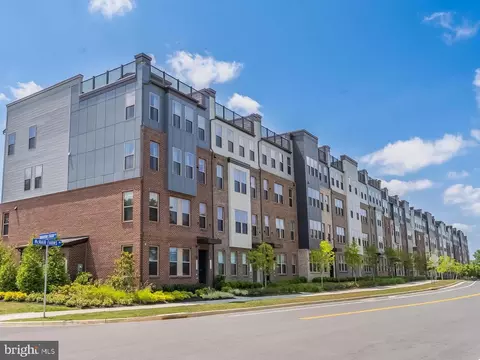 13506 Innovation Station Loop #2B, Herndon, VA 20171