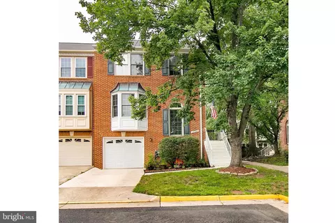 14758 Flower Hill Dr, Centreville, VA 20120