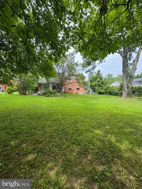1935 Great Falls St, Mclean, VA 22101 photo 5