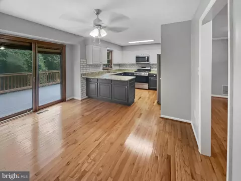 7227 Gentian Ct, Springfield, VA 22152 photo 20