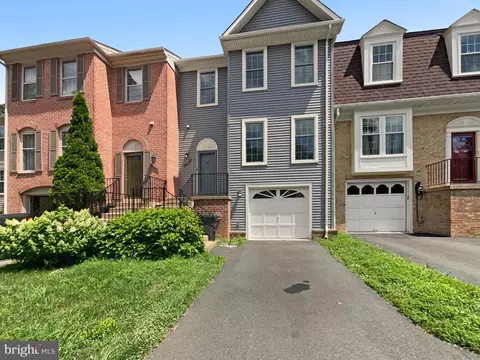 7227 Gentian Ct, Springfield, VA 22152