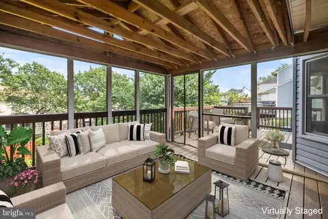 1459 Kingsvale Cir, Herndon, VA 20170