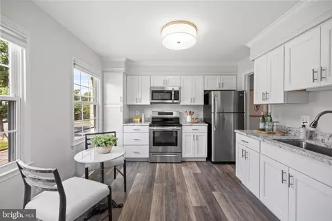3085 Covington St, Fairfax, VA 22031 photo 3