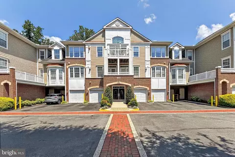 7880 Rolling Woods Ct #104, Springfield, VA 22152