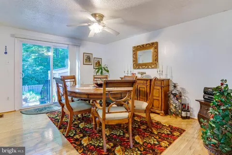 Dining - 5838 High Bluff Ct, Burke, VA 22015 photo 6 of 6