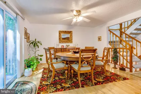 Dining - 5838 High Bluff Ct, Burke, VA 22015 photo 5 of 6