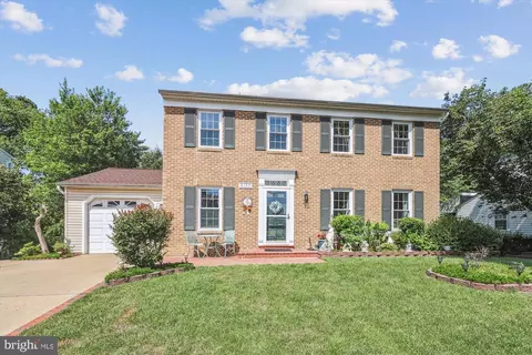 6137 Franconia Station Ln, Alexandria, VA 22310