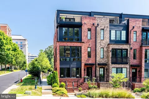 11748 Sunrise Valley Dr, Reston, VA 20191