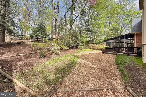 Exterior - 3706 Rust Rd, Annandale, VA 22003 photo 15 of 18