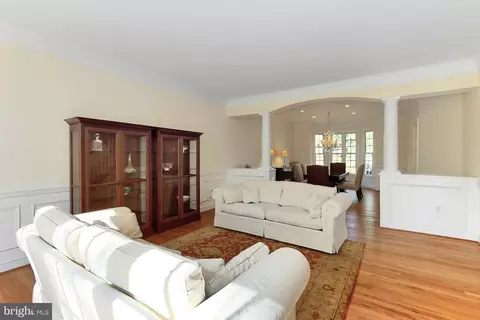 Living - 3706 Rust Rd, Annandale, VA 22003 photo 3 of 8