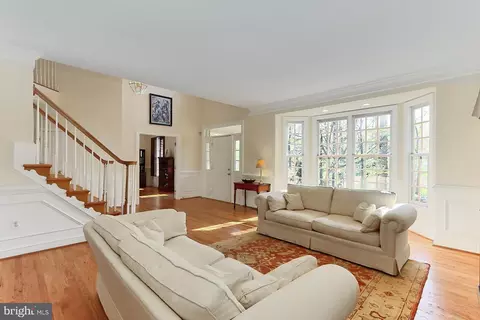 Living - 3706 Rust Rd, Annandale, VA 22003 photo 4 of 8