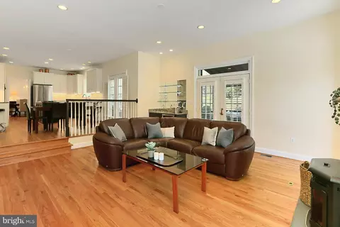 Living - 3706 Rust Rd, Annandale, VA 22003 photo 6 of 8