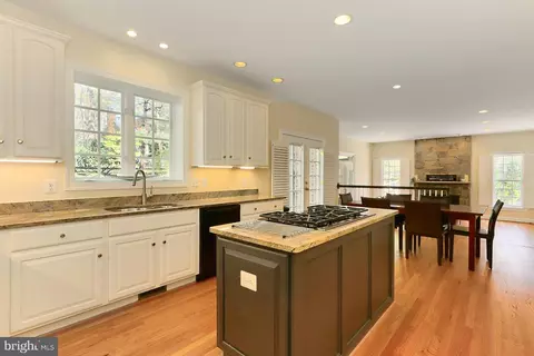 Kitchen - 3706 Rust Rd, Annandale, VA 22003 photo 4 of 7