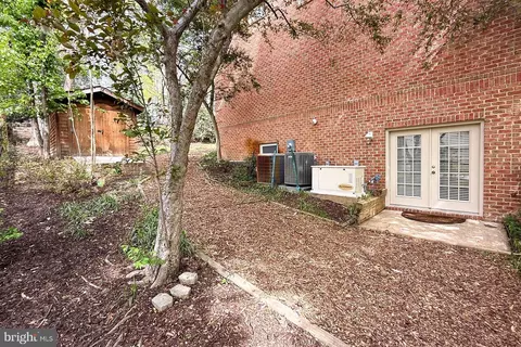 Exterior - 3706 Rust Rd, Annandale, VA 22003 photo 16 of 18