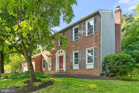 15107 Wetherburn Dr, Centreville, VA 20120