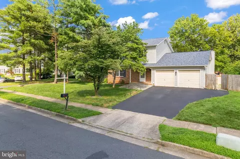 1407 Skyhaven Ct, Herndon, VA 20170