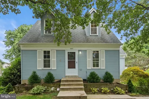 15117 Bernadette Ct, Chantilly, VA 20151