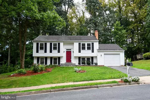 12703 Longleaf Ln, Herndon, VA 20170